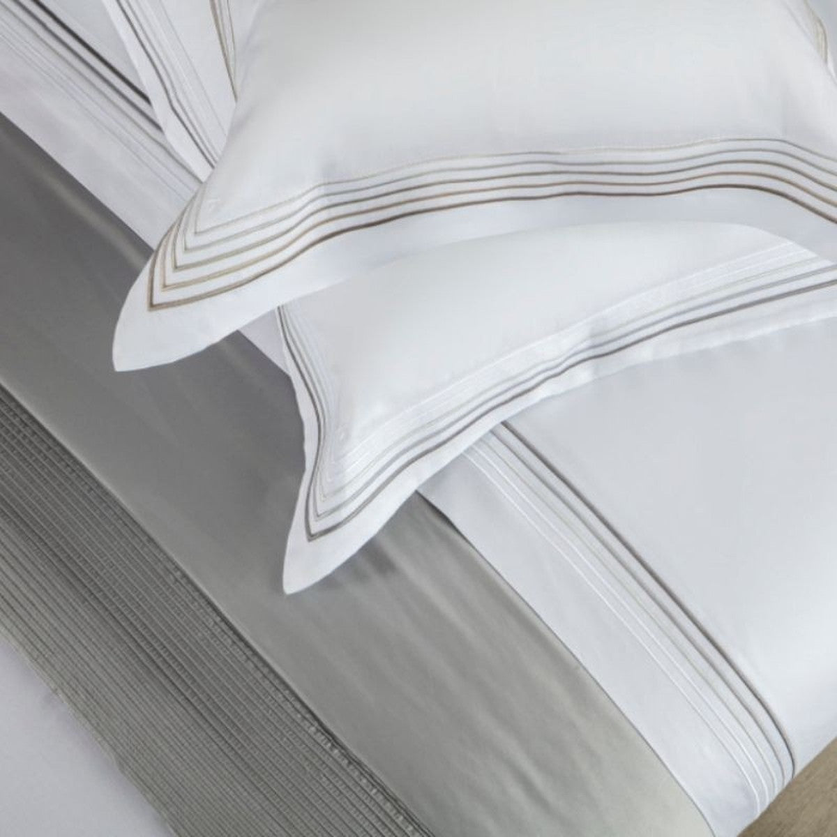 Colcha 300 Fios Capadocia Kacyumara  Branco/Fend